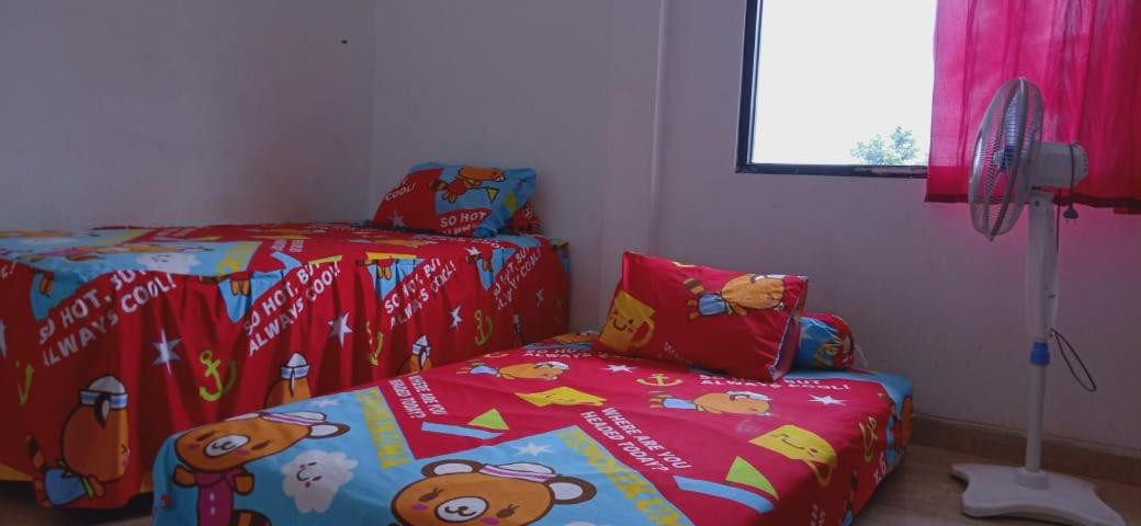 Almira Homestay Jambi Exterior photo